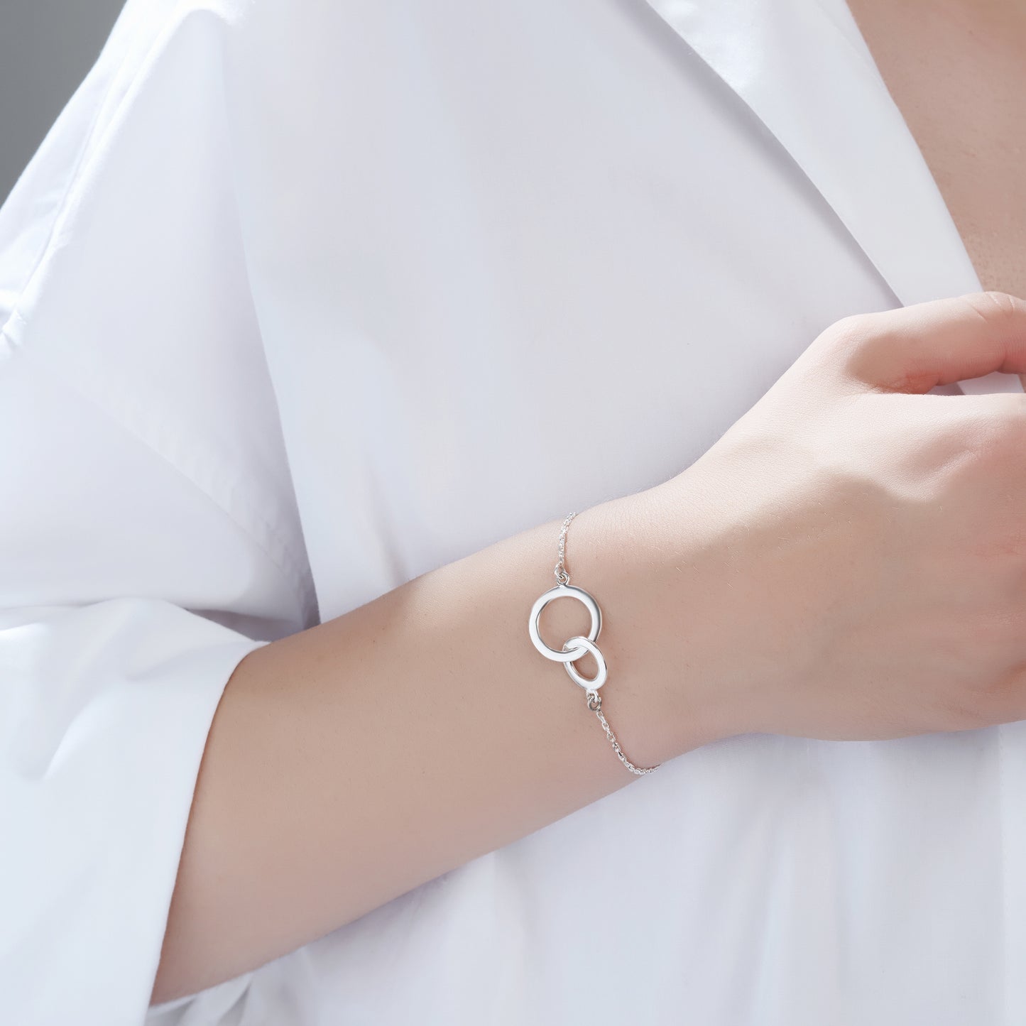 Personalized Mum and Daughter Eternal Bracelet