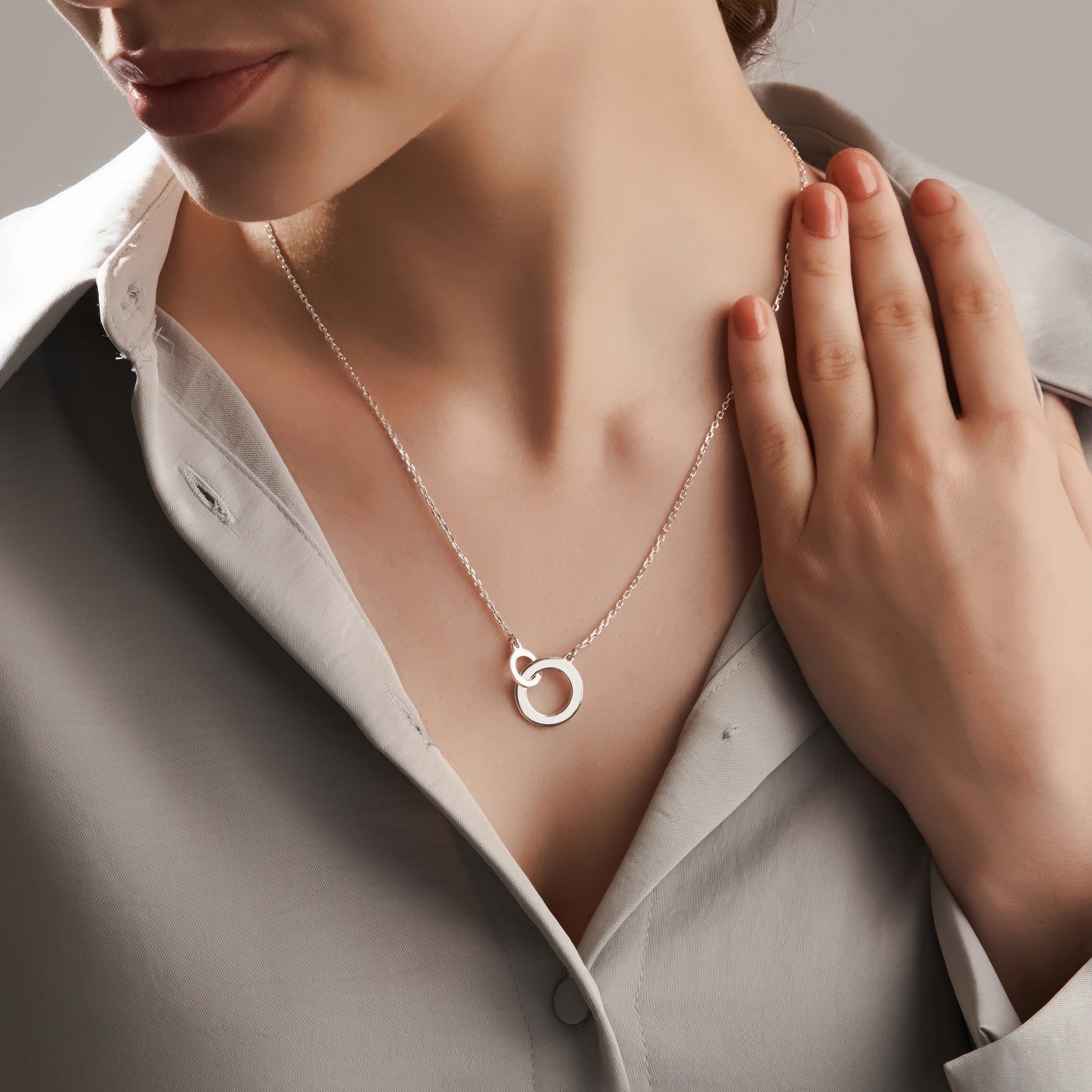 Personalized Mum and Daughter Eternal Pendant & Bracelet Set